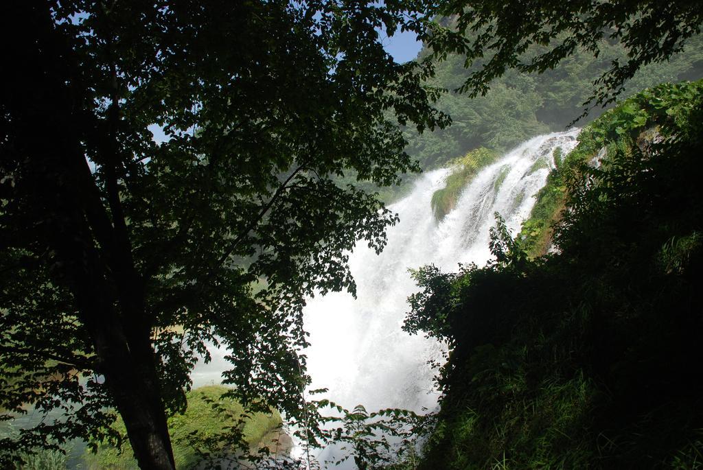 Il Paradiso Nel Borgo Arrone Buitenkant foto
